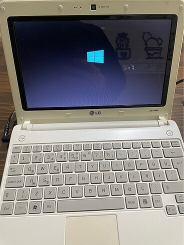Lg LG x140 netbook