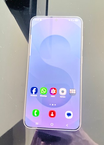 Silver Android Akıllı Telefon