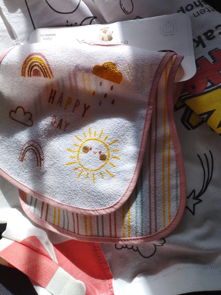 Bebek için renkli baskılı önlük - Görsel 4