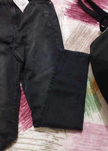 Düğmeli Siyah Rahat Kesim  Kot Pantolon - Görsel 2