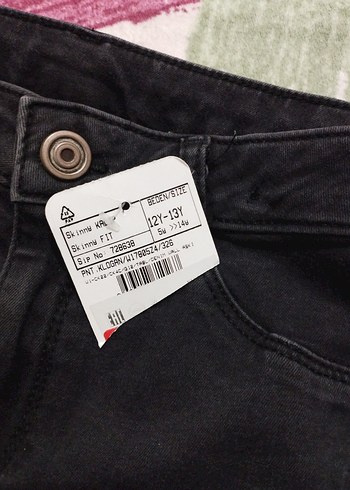 Düğmeli Siyah Rahat Kesim  Kot Pantolon - Görsel 3