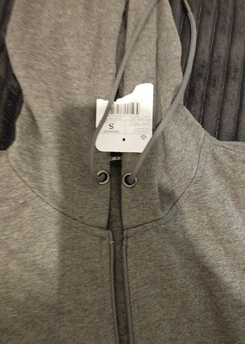 Gri Fermuarlı Kapüşonlu Kadın Sweatshirt - Görsel 4