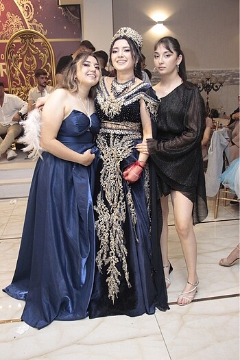 m Beden lacivert Renk Kına elbisesi (kaftan) satılık