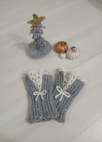 Pullu Gri Örgü Bohem Kadın Eldiveni - Görsel 3