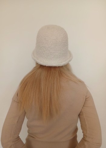 Peluş Detaylı Bej Bucket Şapka - Görsel 3