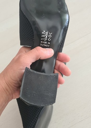 YENİ KUTUSUNDA ŞIK VE RAHAT TERLİKLER - Görsel 4