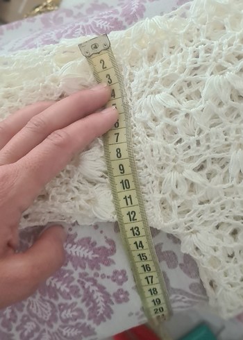 Dantel Detaylı Beyaz Bohem Örgü Hırka - Görsel 5