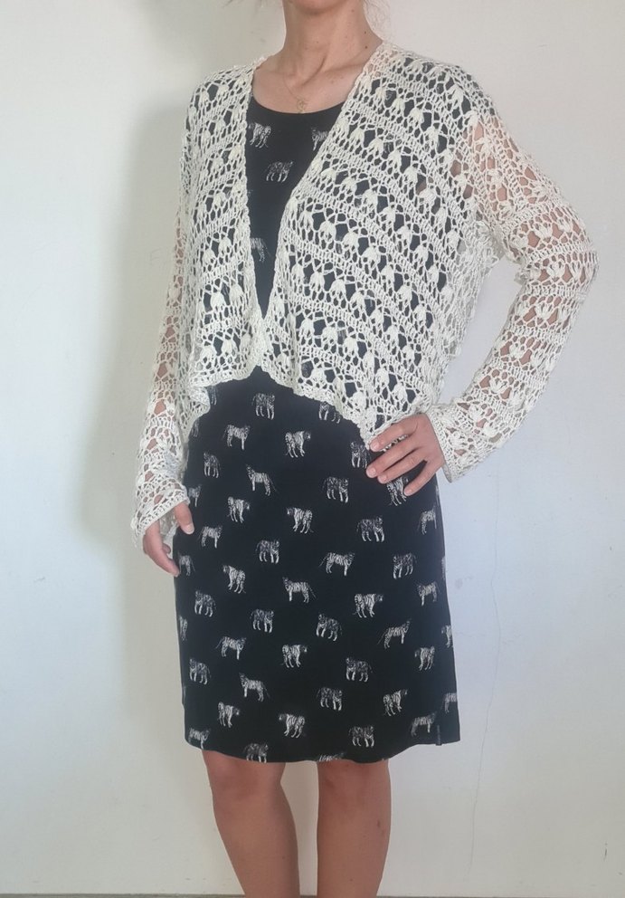 Dantel Detaylı Beyaz Bohem Örgü Hırka - Görsel 4