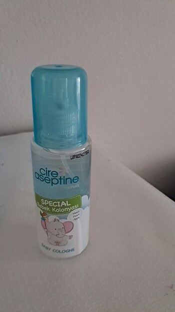 Cire aseptine bebek kolonyasi