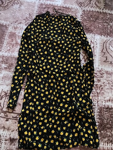 Bershka Çiçekli elbise