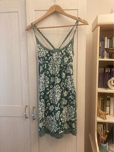 Benetton elbise askılı