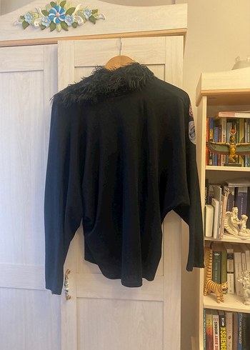 Kürk Detaylı gusto yarasa kol bluz - Görsel 4