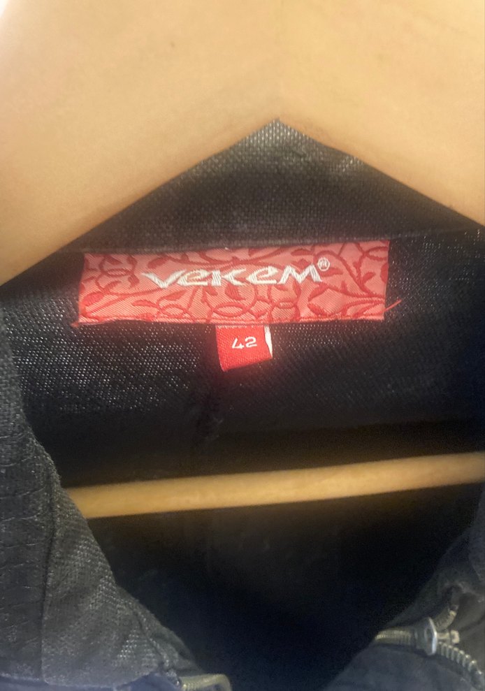 Kemer Detaylı Siyah Denim Kadın Ceket - Görsel 2