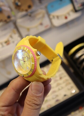 Ice-Watch Saat çeşit 