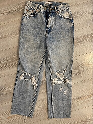 Pull and Bear pull and bear yırtık jean