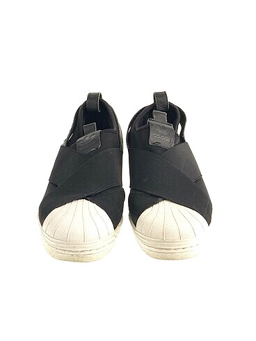 36,5 Beden Adidas Spor Ayakkabı %70 İndirimli.
