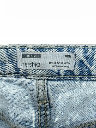 36 Beden mavi Renk Bershka Jean / Kot %70 İndirimli.