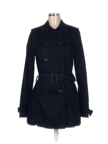 Stradivarius Trenchcoat %70 İndirimli.