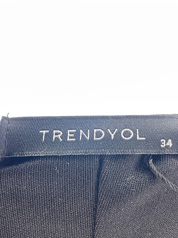 34 Beden siyah Renk Trendyol & Milla Kısa Elbise %70 İndirimli.