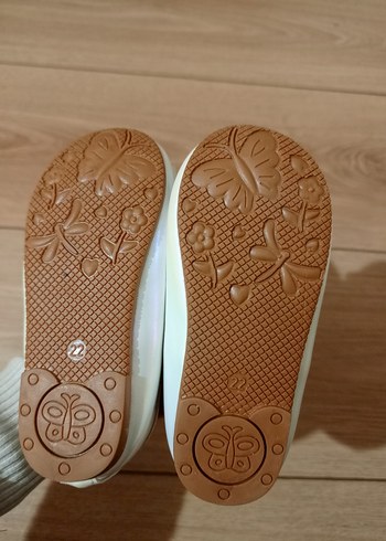Kız Çocuk Beyaz Fiyonklu Babet Ayakkabı - Görsel 3