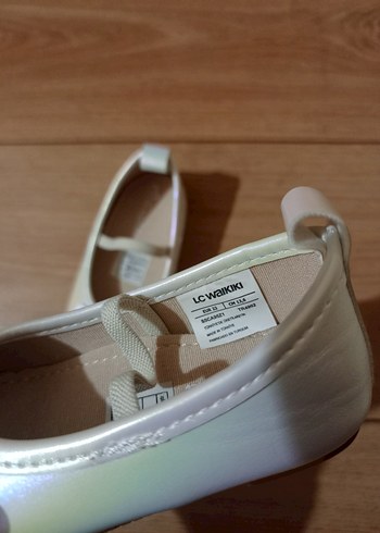 Kız Çocuk Beyaz Fiyonklu Babet Ayakkabı - Görsel 2