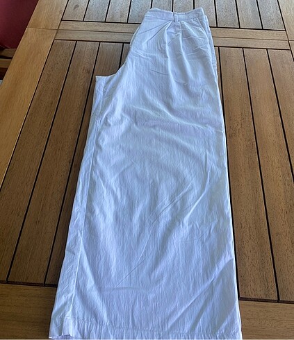 Aker Aker kumaş pantalon defosuzdur