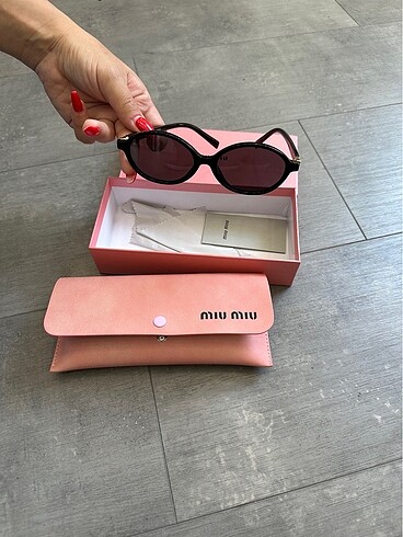 Miu Miu Miu Miu MU04ZS (Orjinal ürün)