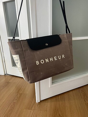 Bonheur Clutch Bag