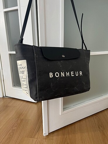 Bonheur Clutch Bag