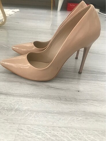 Bambi Kadın İnce Topuklu Stiletto Ayakkabı