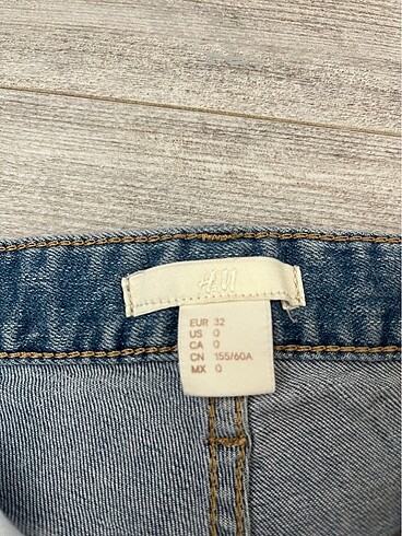 32 Beden mavi Renk H&M kot şort