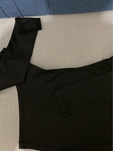 Kadın omuzları açık bluz - Görsel 5