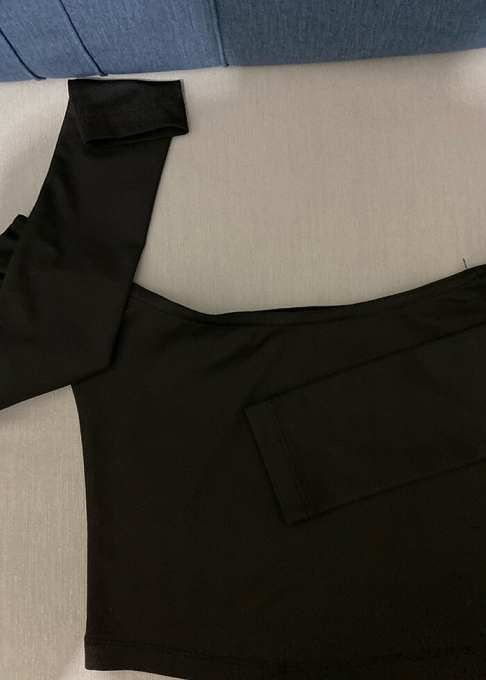 Kadın omuzları açık bluz - Görsel 5