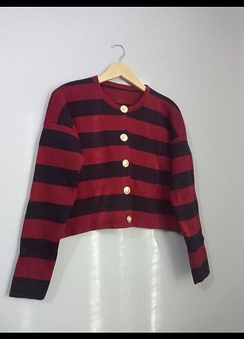 Lacivert şeritli gold düğmeli hırka - Görsel 7