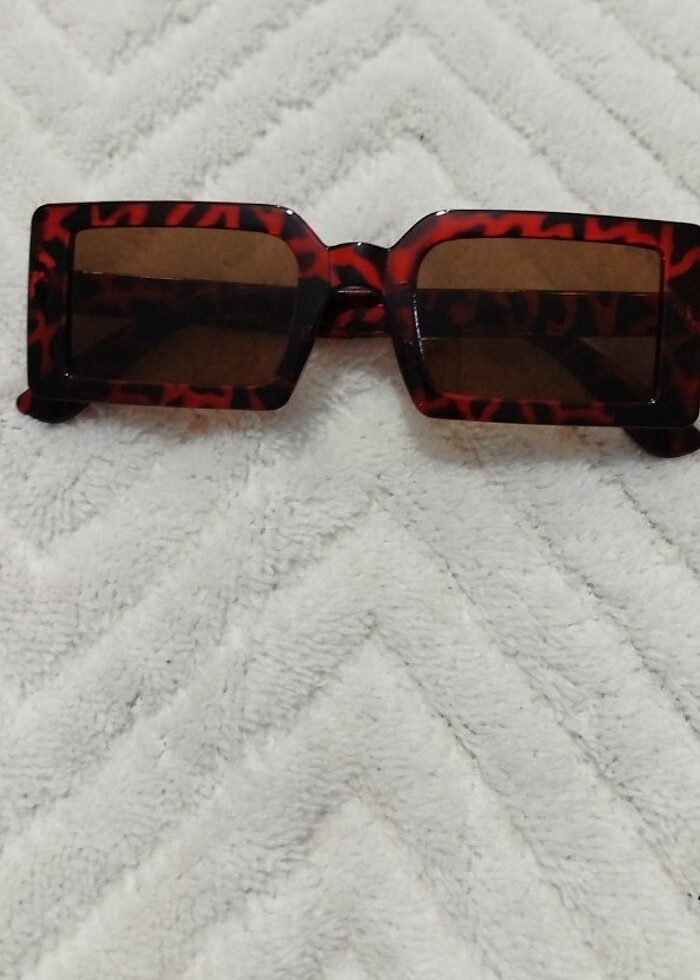 Leopar desenli gözlük - Görsel 4