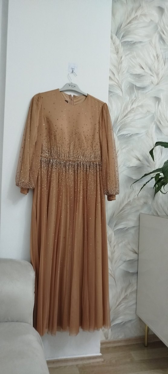 Bej Drapeli Uzun Kollu Uzun Abiye - Görsel 4