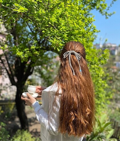 Taşlı toka