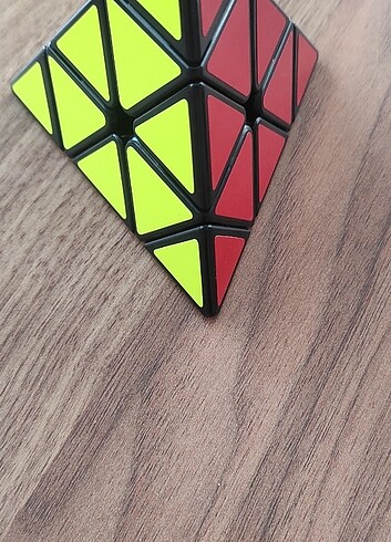  Beden Kübirik üçgen pyramid zeka küpü