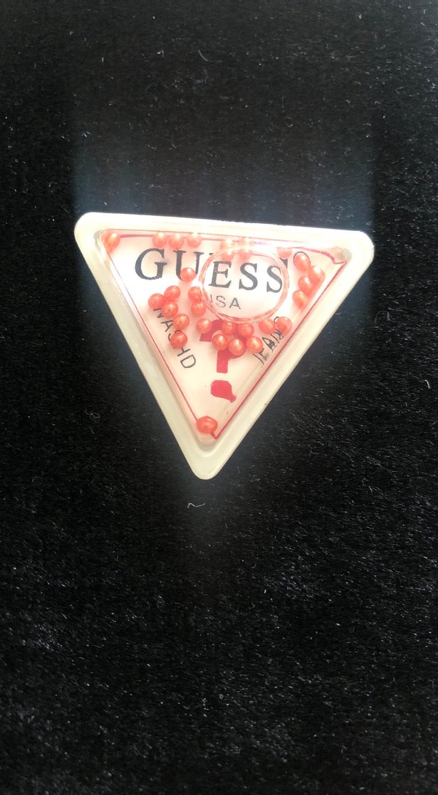 Renkli Vintage Guess sıvı arma - Görsel 2