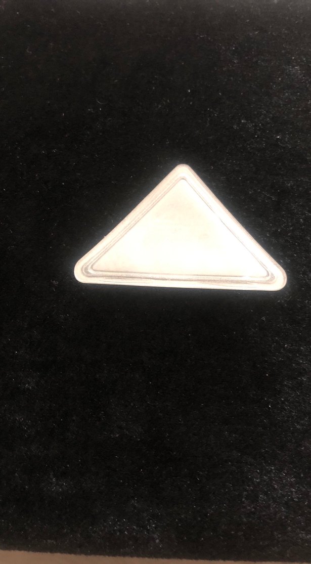 Üçgen Siyah Adidas sıvı arma - Görsel 2