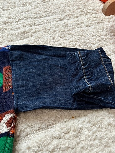 Trendyol marka kot kol detaylı düğmeli hırka - Görsel 4