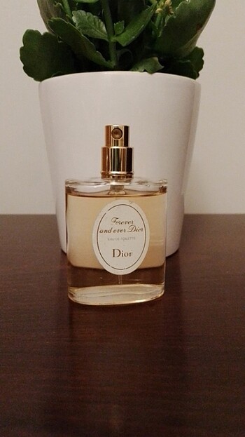 Dior İki parfüm Avon ve diorissimo (etiket hatası vardır)