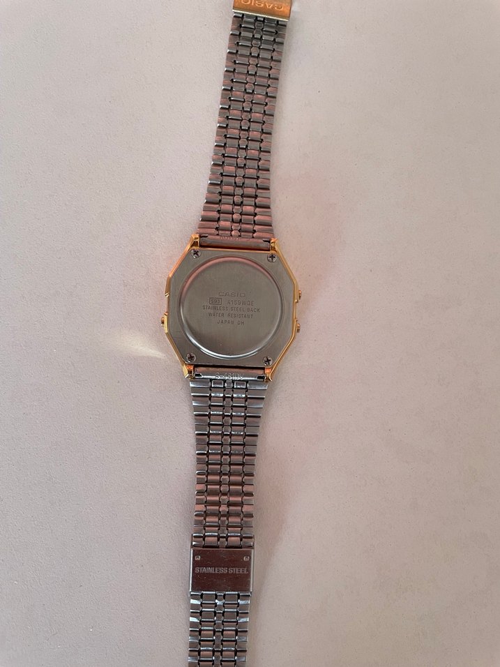 Casio Altın Renk Dijital unisex Kol Saati - Görsel 4