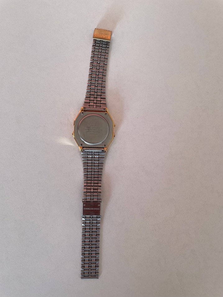 Casio Altın Renk Dijital unisex Kol Saati - Görsel 5