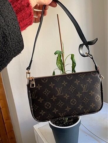 Lv Baget çanta