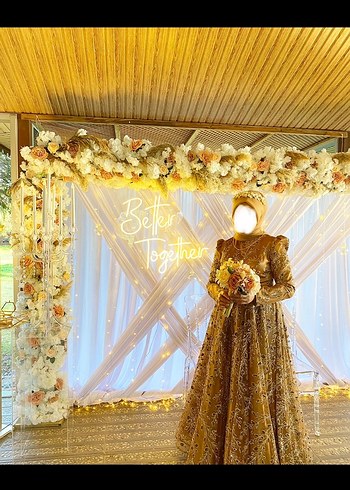 Altın Renkli Uzun Kollu Drape İşlemeli Abiye - Görsel 8