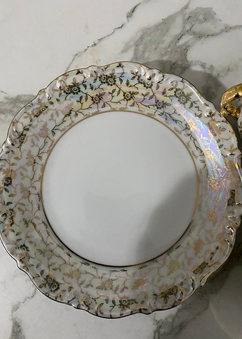 Altın detaylı beyaz porselen tabak - Görsel 2