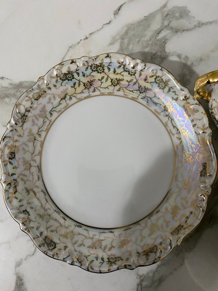Altın detaylı beyaz porselen tabak - Görsel 2
