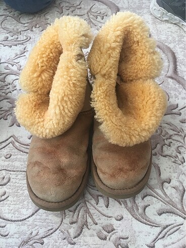 Ugg bot