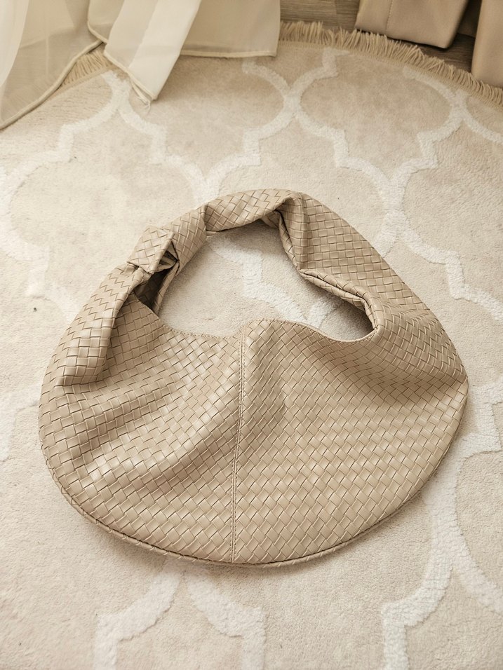 Bottega Veneta Model Bej Çanta - Görsel 2